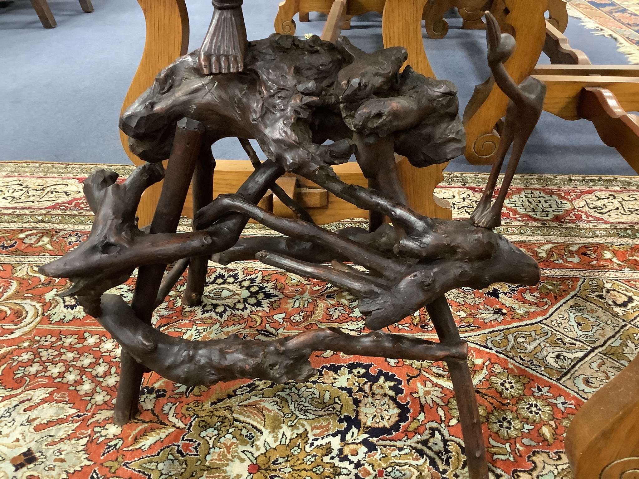 A large rosewood carving, height 110cm Dan report